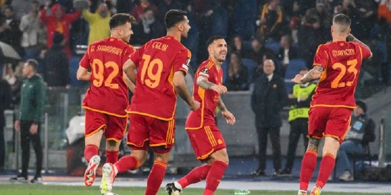 Đội bóng áo bã trầu có nhiều đối thủ truyền kiếp tại Serie A
